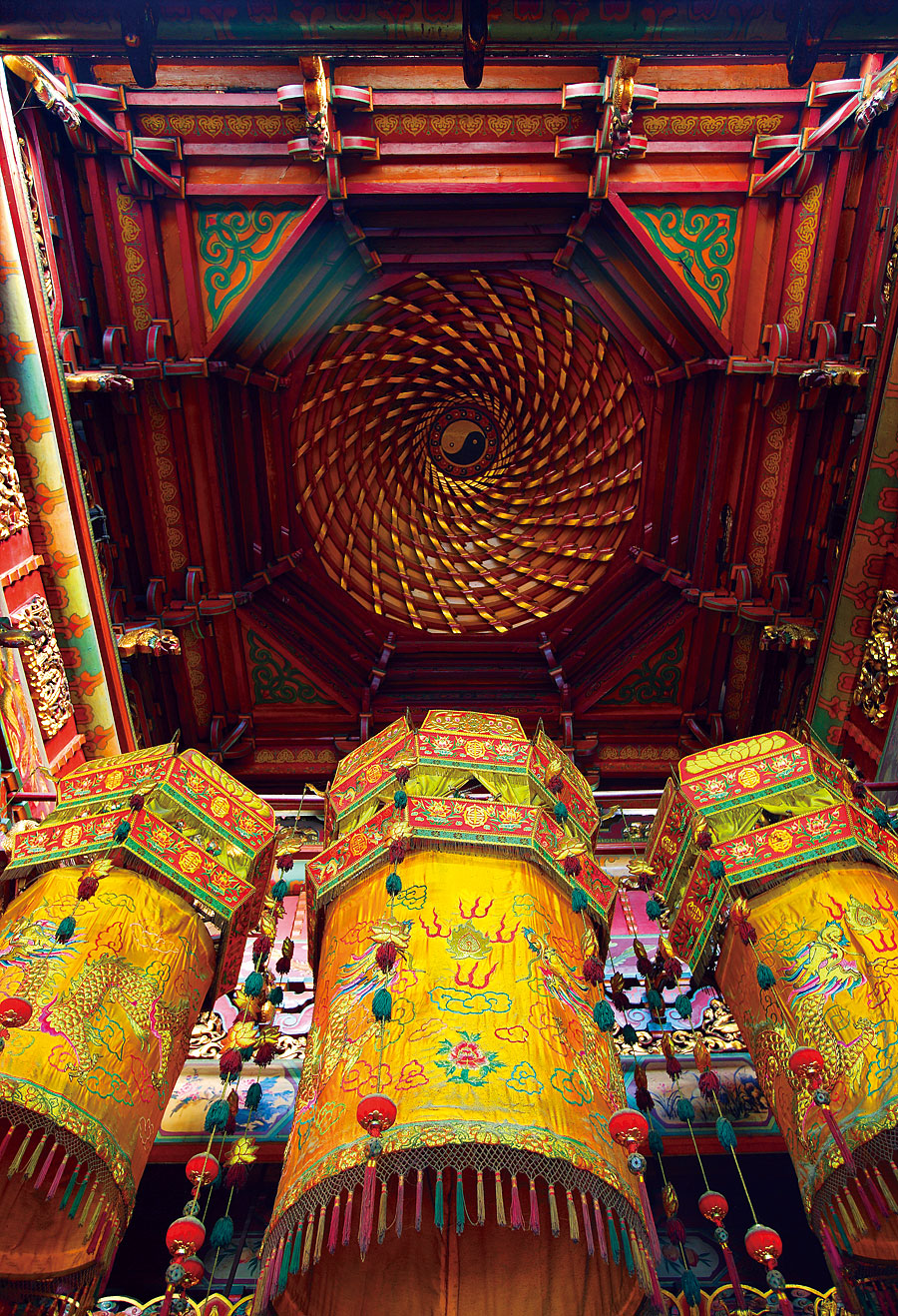 黑眼睛广告为灵光寺景区拍摄的灵光三绝之一的“菠萝顶”