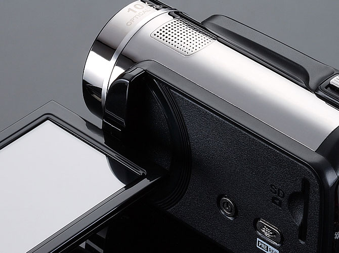 TCL拍摄的1080P全高清摄像机-8