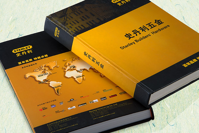 黑眼睛广告印刷的精装书《史丹利五金手册》——封面