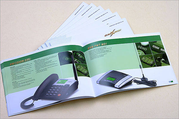 高新奇科技股份有限公司电话机事业部画册印刷的实拍效果-内页