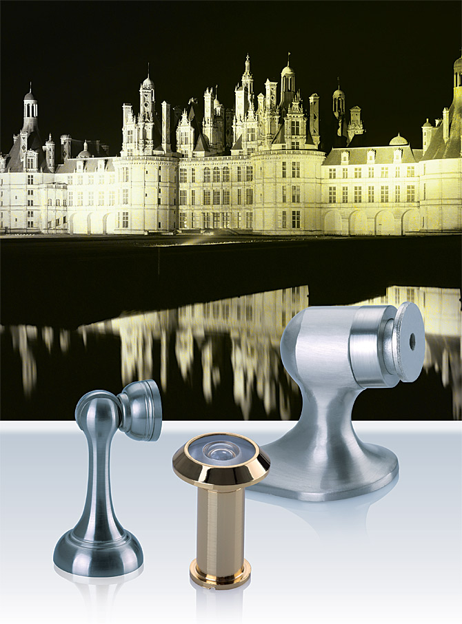 黑眼睛广告为史丹利拍摄的门顶系列产品