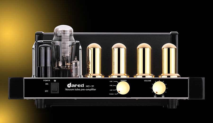 黑眼睛广告为胆艺高音响器材有限公司拍摄的MC-7P胆机