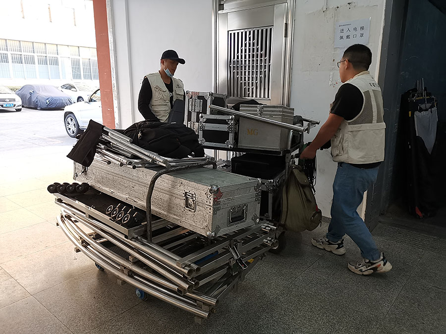 黑眼睛广告为泰乐康科技拍摄产品短视频现场