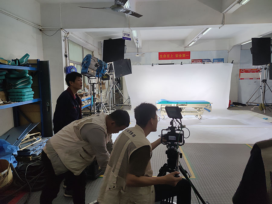 黑眼睛广告为泰乐康科技拍摄产品短视频现场