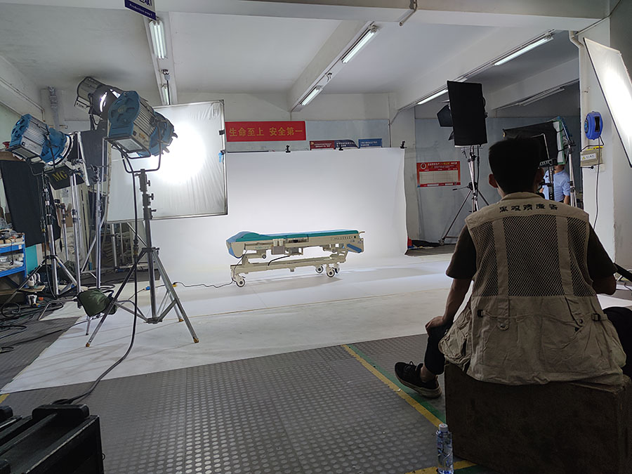 黑眼睛广告为泰乐康科技拍摄产品短视频现场