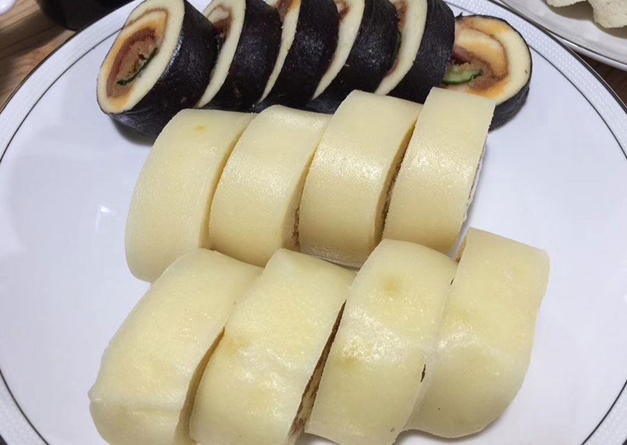 黑眼睛广告与约克动漫影视公司签署战略合作协议现场甜点